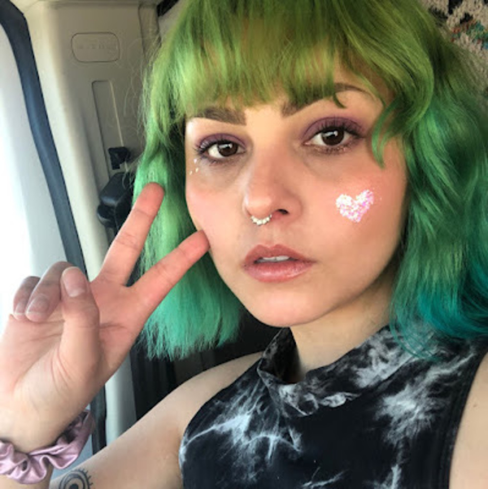 Meet your Posher, Clover